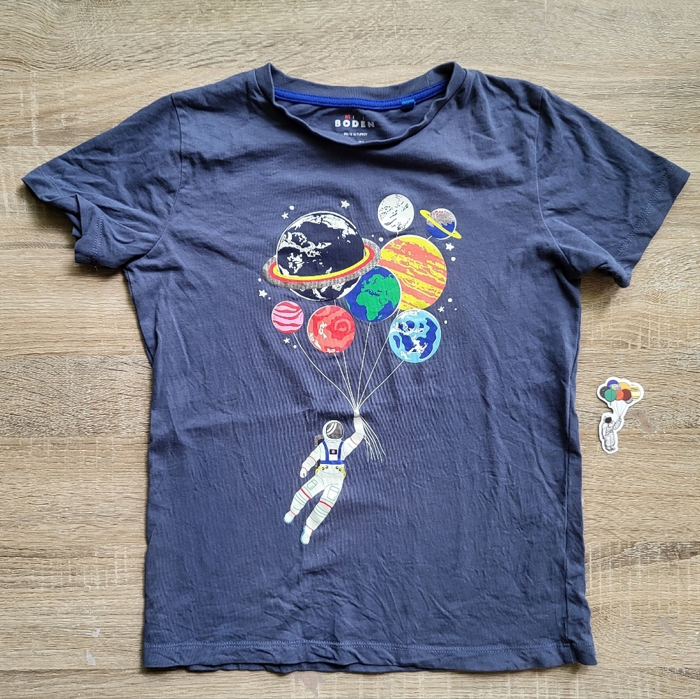 Mini Boden Glow In The Dark Astronaut Tee - Picture 11 of 16